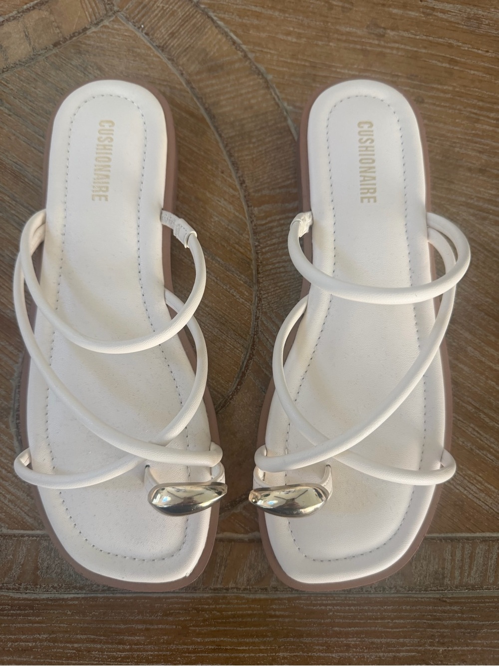 Cushionare White Strappy Slip-On Sandals